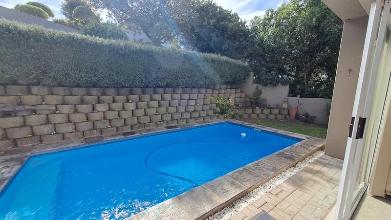 5 Bedroom Property for Sale in Stilbaai Wes Western Cape